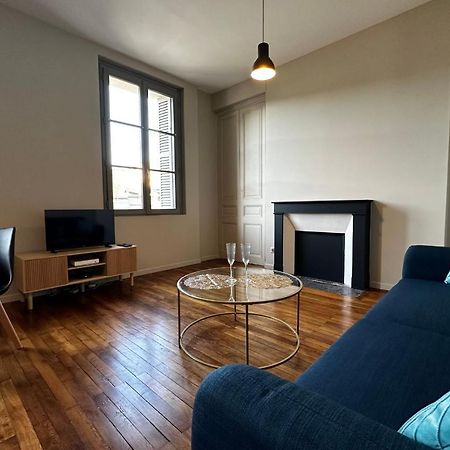 Le Magistral Beautiful One-Bedroom Apartment In The Historic Heart Of Тур Екстериор снимка