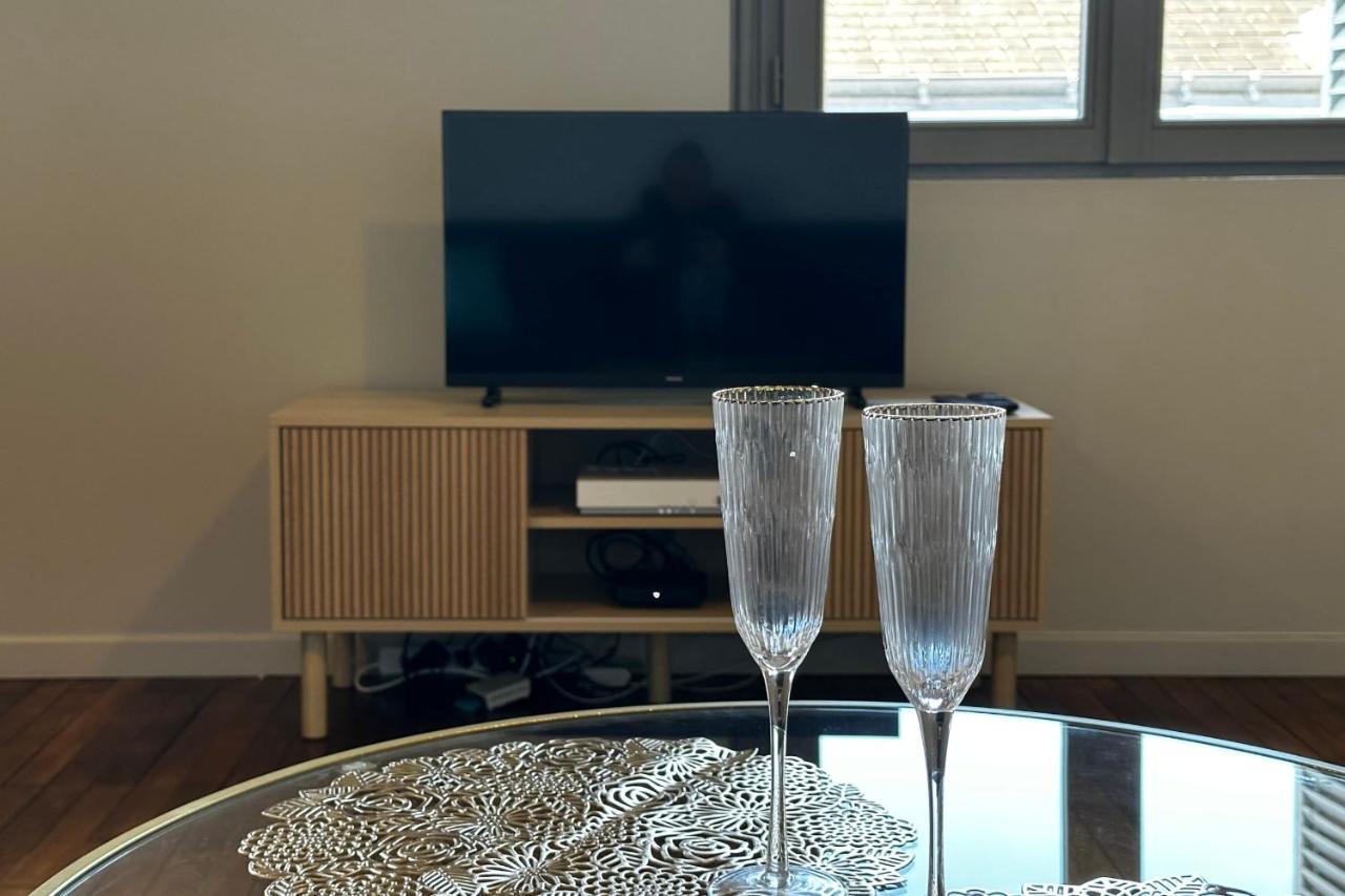 Le Magistral Beautiful One-Bedroom Apartment In The Historic Heart Of Тур Екстериор снимка
