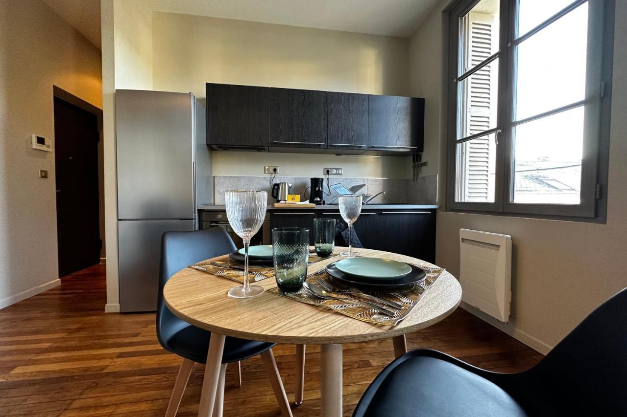 Le Magistral Beautiful One-Bedroom Apartment In The Historic Heart Of Тур Екстериор снимка